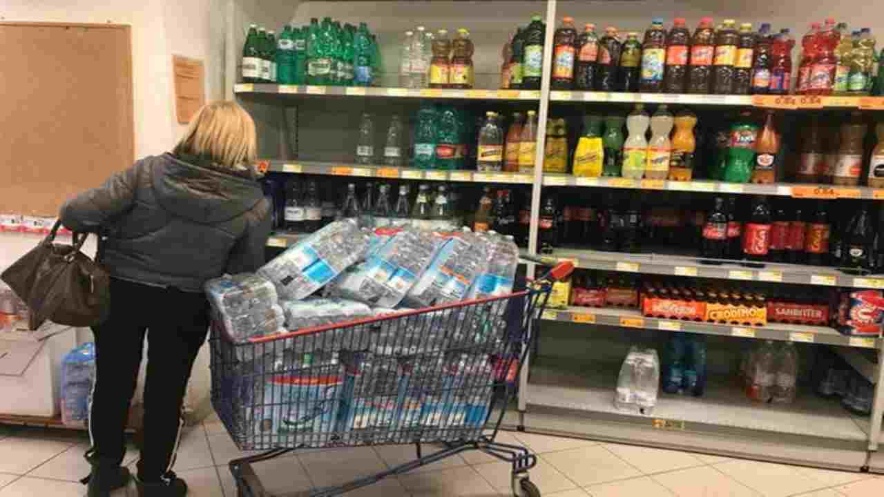 acqua nel carrello pesante