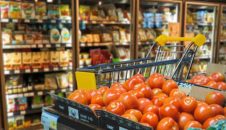 carrello per la spesa al supermercato