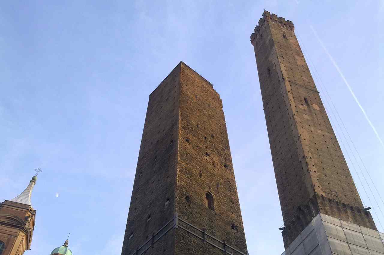 le due torri bologna