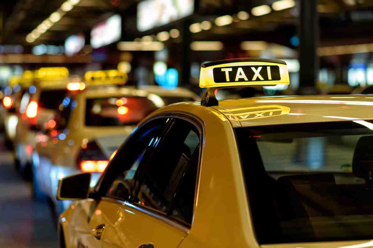 Tassista taxi lavoro