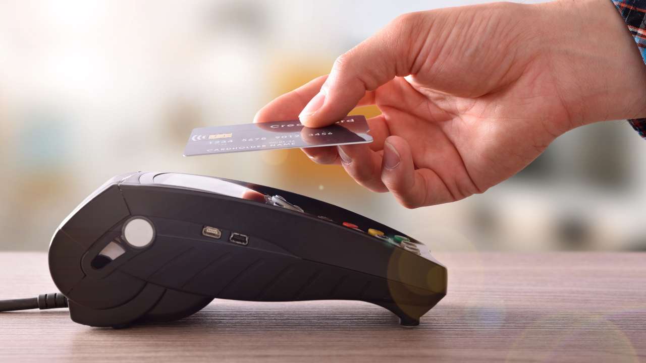 I pagamenti contactless oggi sono molto popolari. - Solofinanza.it