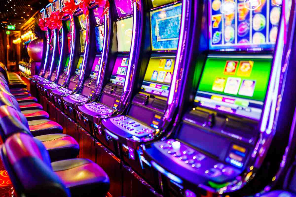 Giochi a premi, slot machine, gaming