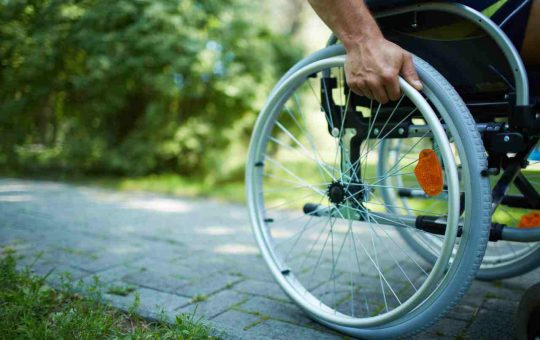 invalidità come richiedere i benefici 104