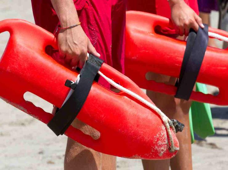 Lavorare sulla spiaggia, candidati subito