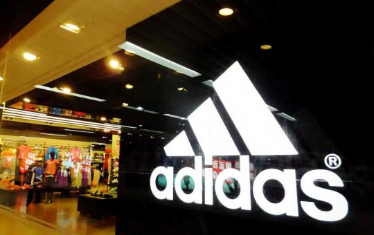lavoro in adidas