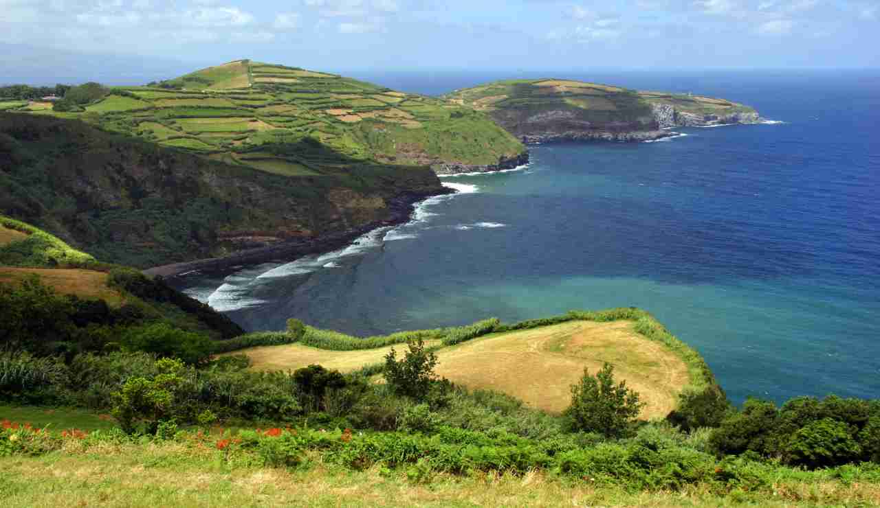 Verão em Portugal por 53 euros Os Açores serão a sua felicidade: hotéis de 4 estrelas e diversão garantida |  Agende agora