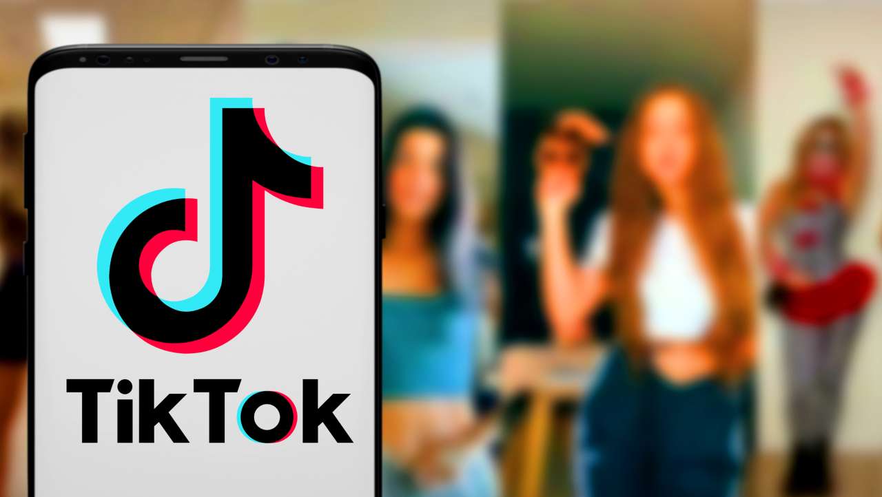  TikTok-nella-bufera-crei-l-account-e-ti-arriva-questo-stranissimo-messaggio-Si-tratta-di-un-virus-pericoloso-hai-gi-perso-1000-