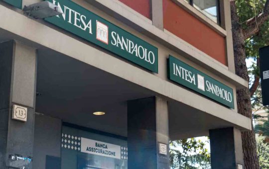 intesa sanpaolo comunicazione
